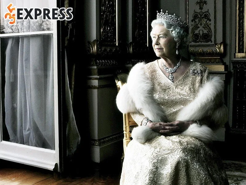 mot-so-hinh-anh-cua-nu-hoang-elizabeth-ii-4-35express