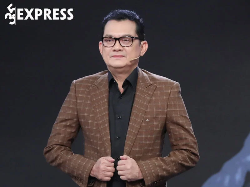 nghe-si-huu-chau-ke-ve-bi-kich-cua-gia-dinh-1-35express