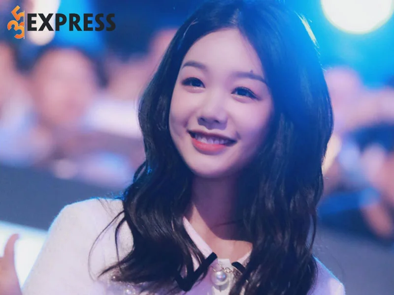 nhung-hinh-anh-xinh-dep-cua-tu-mong-khiet-5-35express