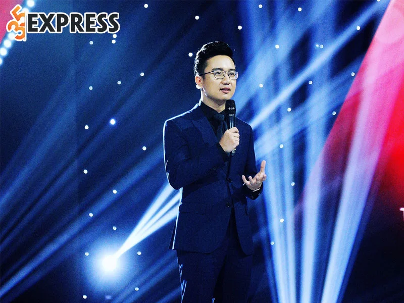 su-nghiep-cua-btv-mc-son-lam-35express