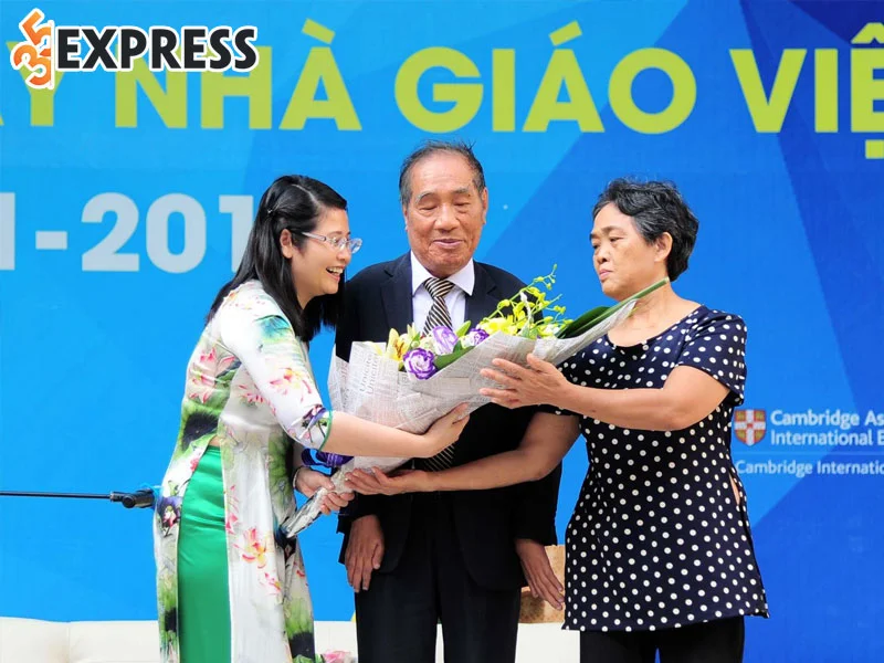 su-nghiep-nha-giao-cua-thay-nguyen-ngoc-ky-2-35express