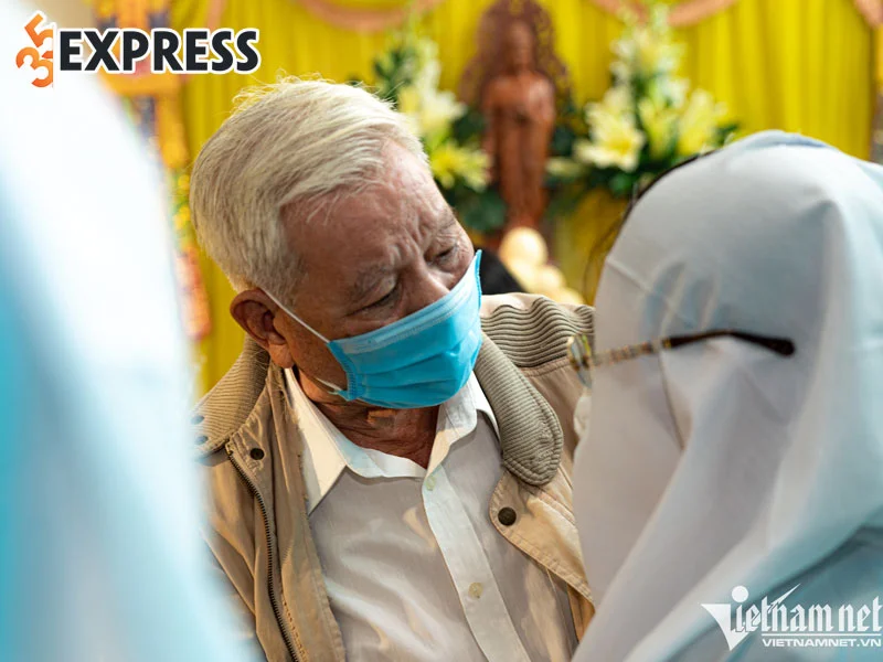 thay-giao-nguyen-ngoc-ky-voi-can-benh-suy-than-va-qua-doi-o-tuoi-75-1-35express