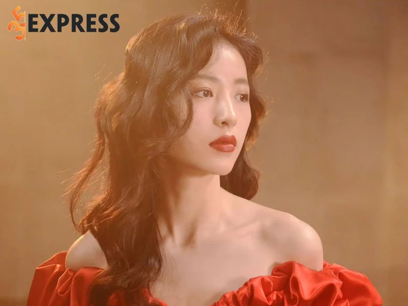 tom-tat-ly-lich-tieu-su-dien-vien-chau-vu-dong-35express
