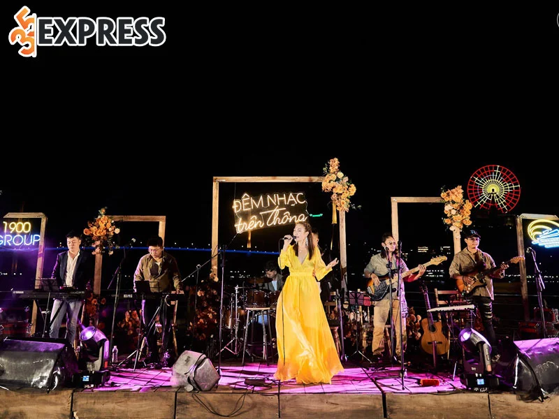 ca-si-ngoc-pham-tai-xuat-trong-mv-chap-nhan-2-35express