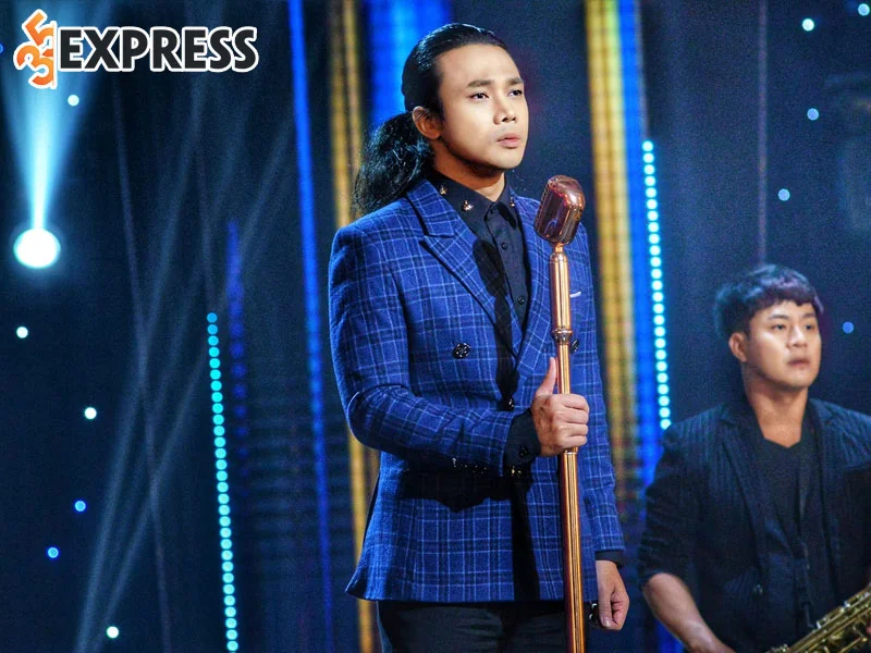 chang-duong-gian-nan-di-den-thanh-cong-cua-ca-si-tuan-nghia-1-35express