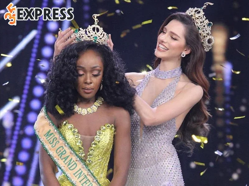 con-duong-di-den-chiec-vuong-mien-hoa-hau-hoa-binh-quoc-te-2020-cua-abena-appiah-3-35express
