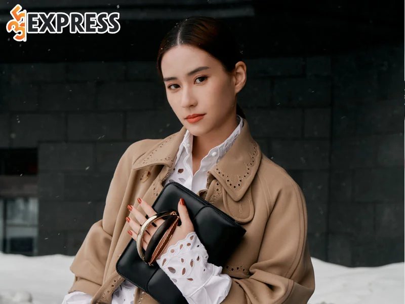 con-gai-ong-trum-ha-hong-san-met-moi-vi-gia-the-35express