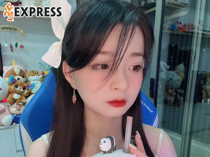 cuoc-song-cua-nu-streamer-9x-meo-2k4-sau-khi-bi-lo-clip-nong-2-35express