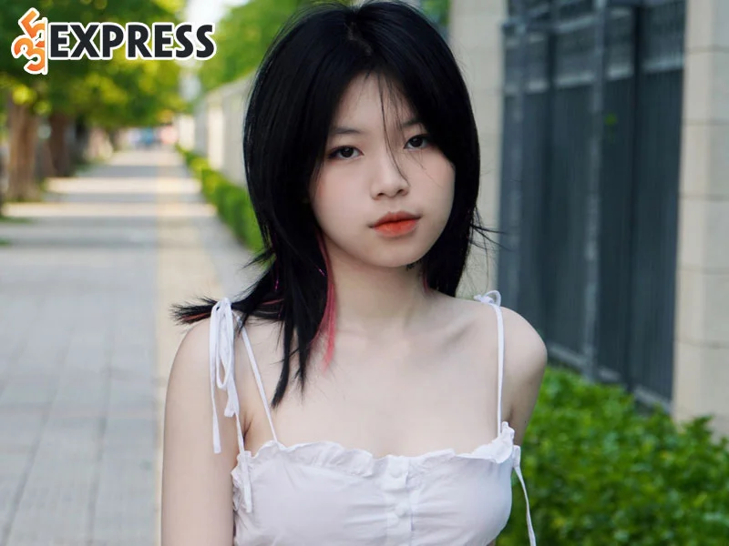 cuoc-song-doi-thuong-cua-tiktoker-ngan-ha-1-35express