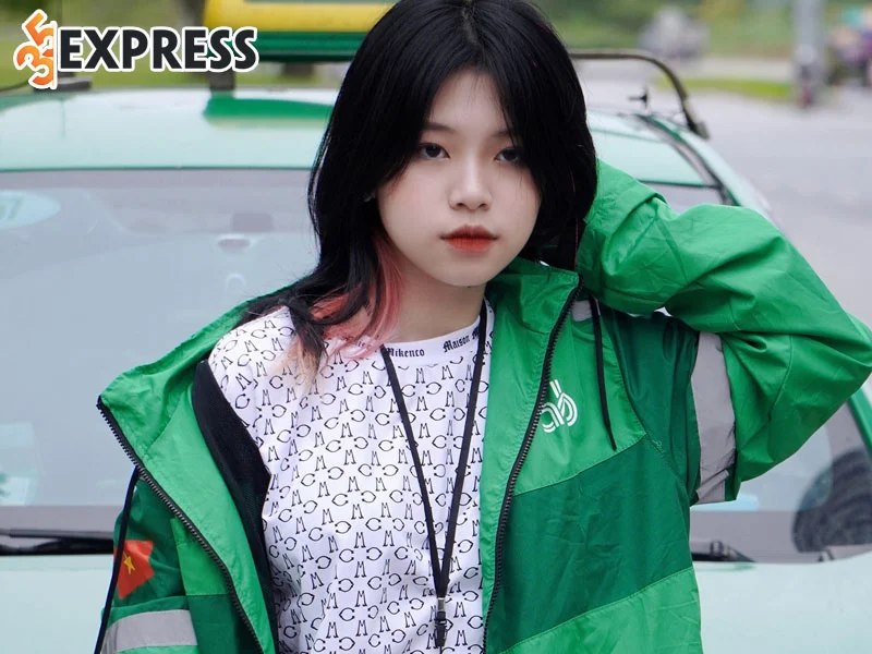 cuoc-song-doi-thuong-cua-tiktoker-ngan-ha-35express