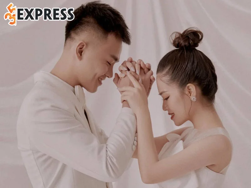 cuoc-song-hon-nhan-cua-hot-boy-lang-hai-nguyen-anh-tu-1-35express