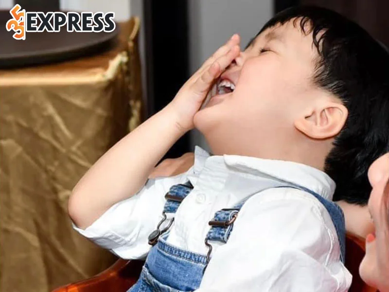 danh-tinh-me-polo-huynh-35express