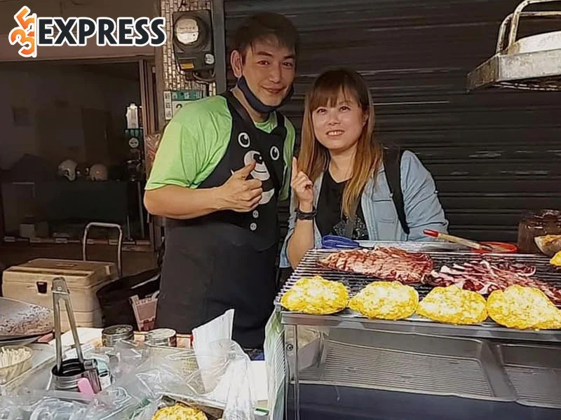 dien-vien-vuong-tin-tuong-ban-thuc-an-o-cho-1-35express