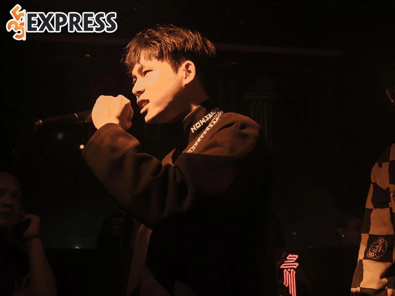 dlow-nam-rapper-tai-nang-lam-day-song-cong-dong-mang-3-35express