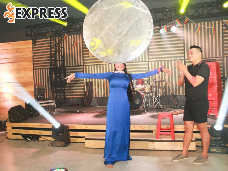 hang-ban-banh-trang-tron-noi-tieng-mot-thoi-cua-cat-thy-gio-ra-sao-3-35express