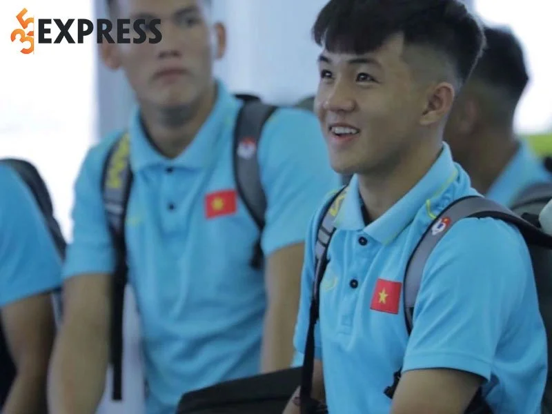 hanh-trinh-chinh-phuc-uoc-mo-cua-cau-thu-nguyen-thanh-khoi-4-35express