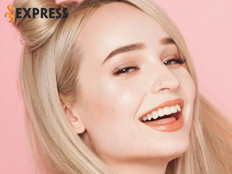 hanh-trinh-chuyen-gioi-day-gian-nan-cua-ca-si-kim-petras-35express