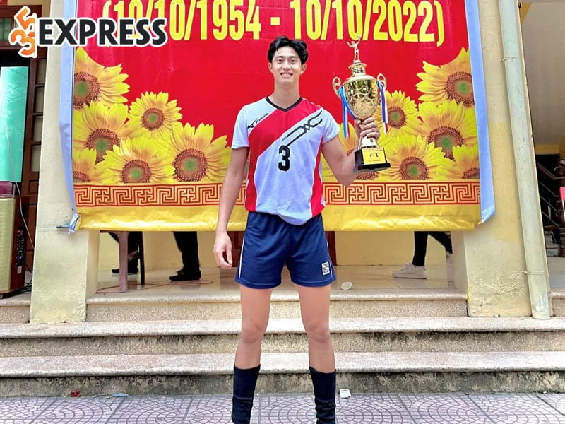 hanh-trinh-den-voi-van-dong-vien-chuyen-nghiep-cua-vdv-quan-trong-nghia-1-35express