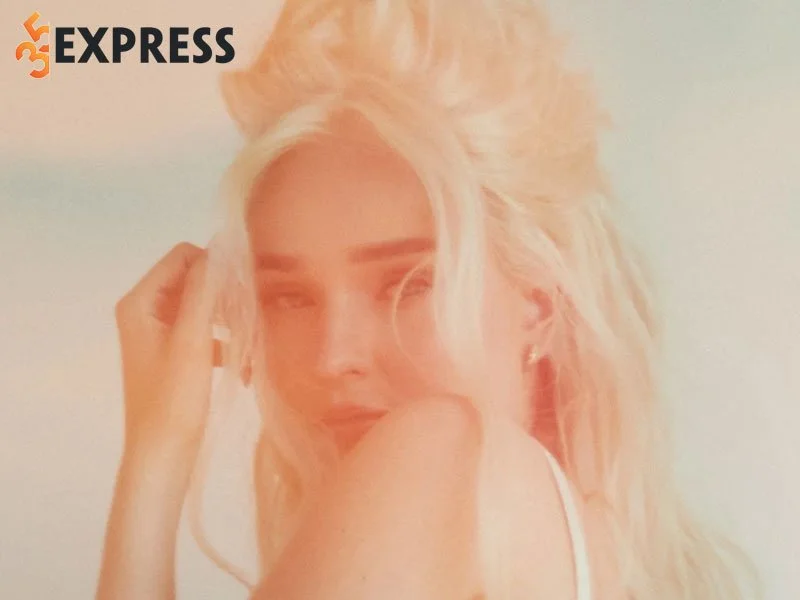 kim-petras-ca-si-chuyen-gioi-dau-tien-dung-top-billboard-hot-100-35express
