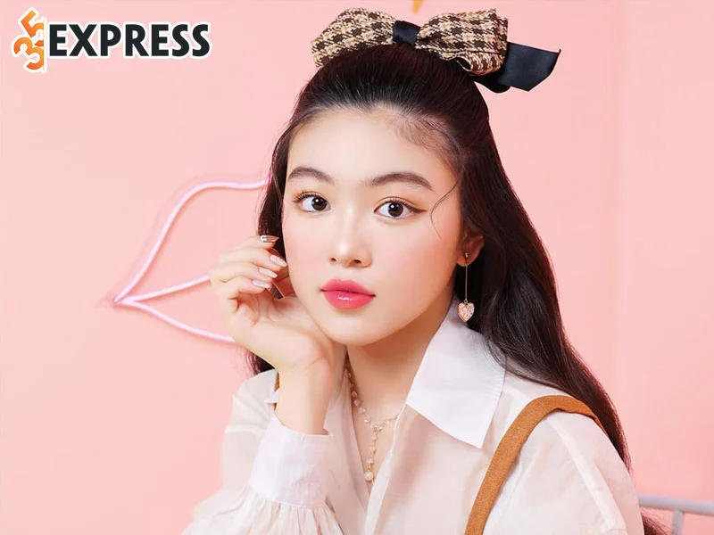 mai-thao-linh-gay-sot-khi-lan-dau-lam-mau-nhi-35express