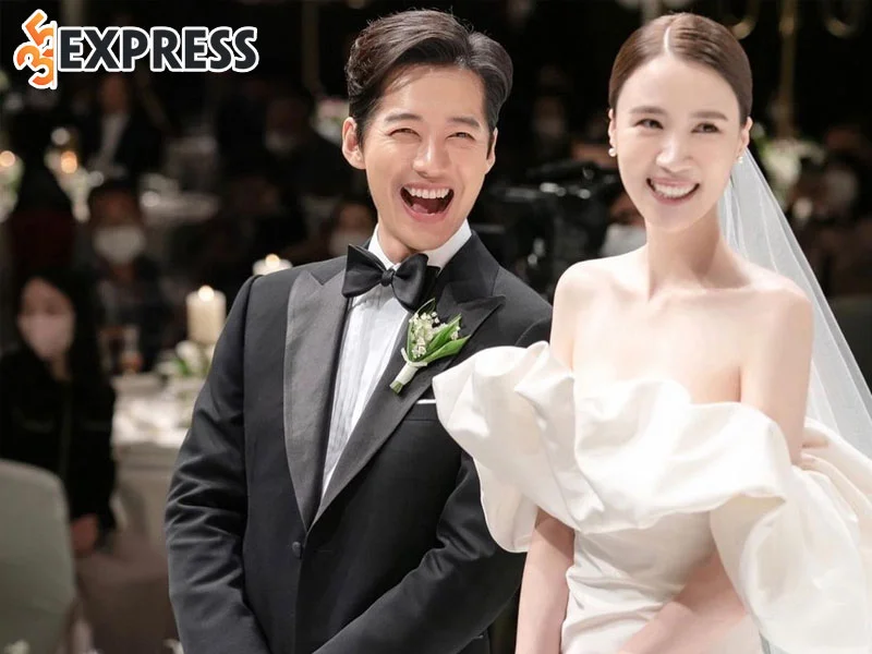 nam-than-phan-dien-nam-goong-min-voi-cuoc-song-hanh-phuc-35express