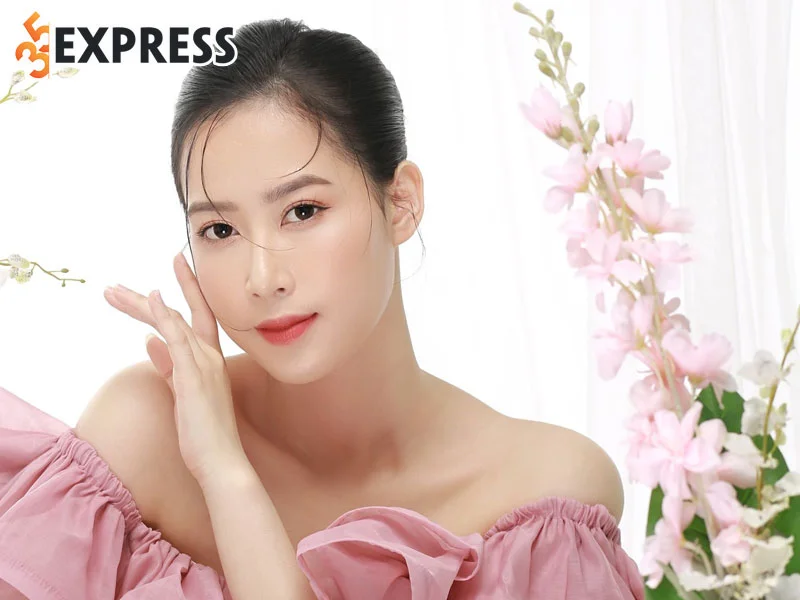 nguyen-thi-phuong-nhung-hoa-khoi-toa-sang-duyen-dang-ngoai-thuong-2022-35express