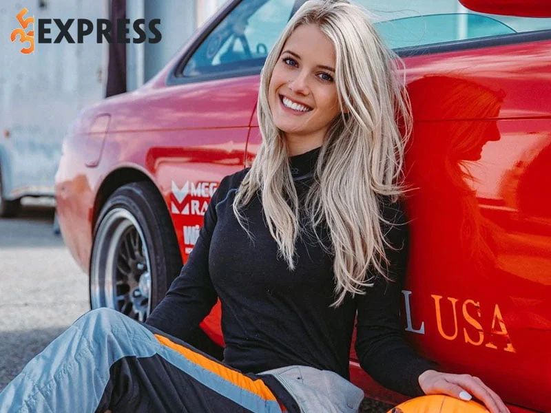 nhan-sac-xinh-dep-cua-nguoi-dep-lindsay-brewer-2-35express