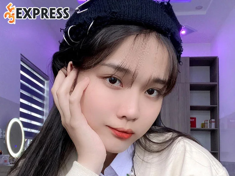 nhung-hinh-anh-xinh-xan-cua-phan-kieu-chi-3-35express