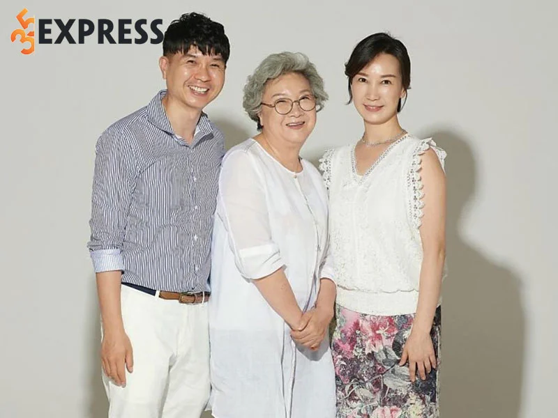 park-soo-hong-nhap-vien-vi-bi-bo-ruot-hanh-hung-2-35express