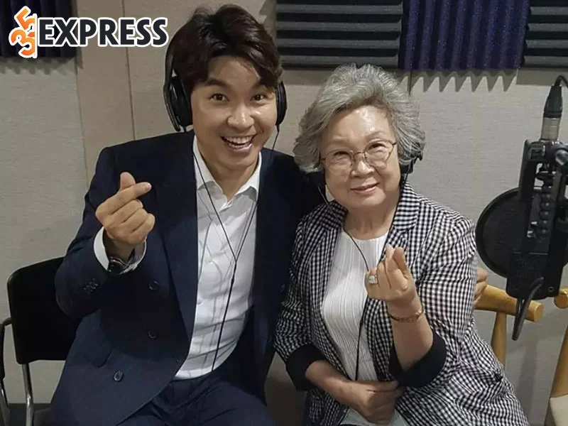 park-soo-hong-nhap-vien-vi-bi-bo-ruot-hanh-hung-35express