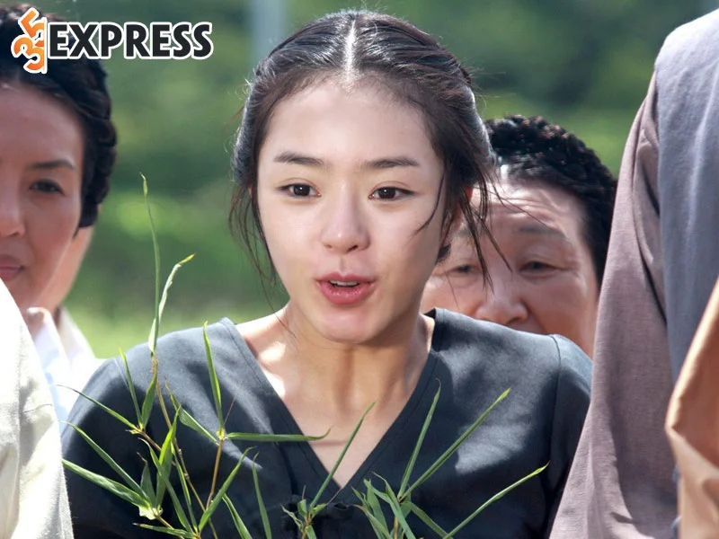 seo-woo-danh-mat-tat-ca-vi-phau-thuat-tham-my-1-35express