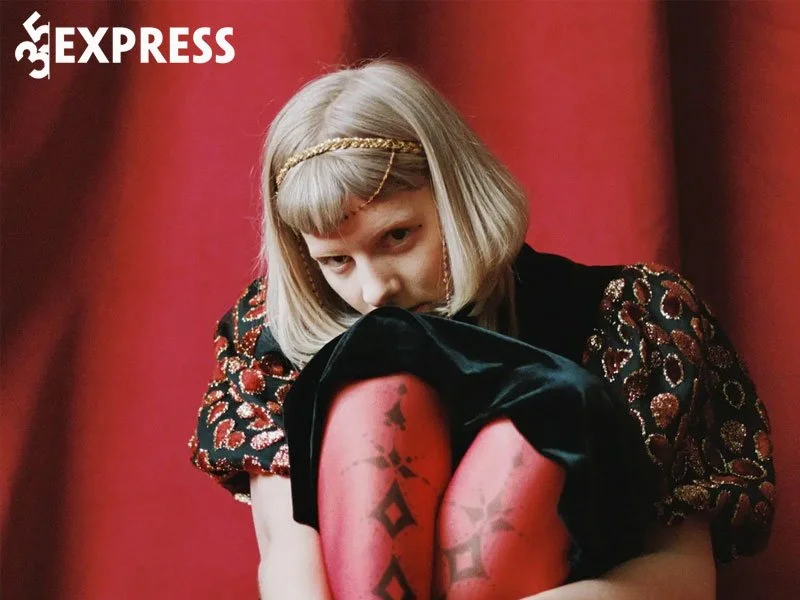 su-nghiep-am-nhac-cua-ca-si-tre-aurora-35express