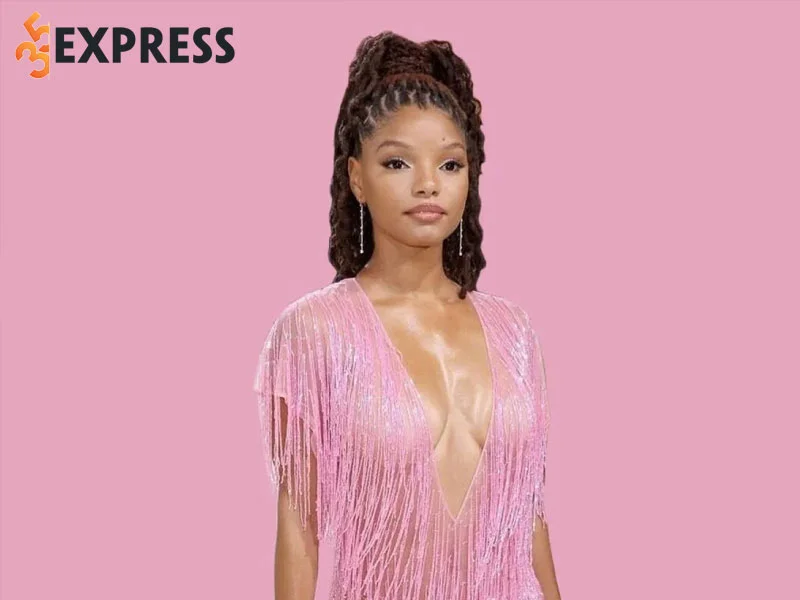 su-nghiep-ca-hat-cua-halle-bailey-2-35express