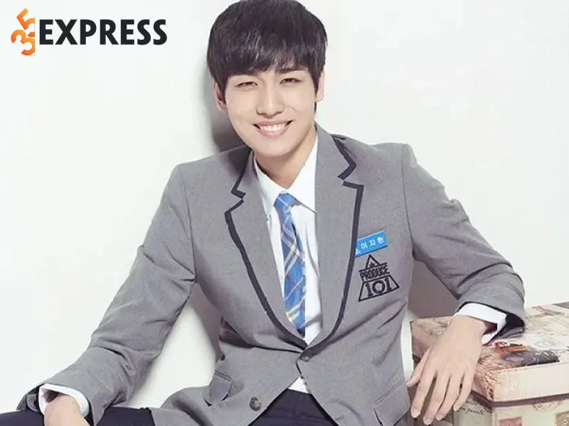 su-nghiep-cua-nam-ca-si-tai-nang-lee-ji-han-1-35express
