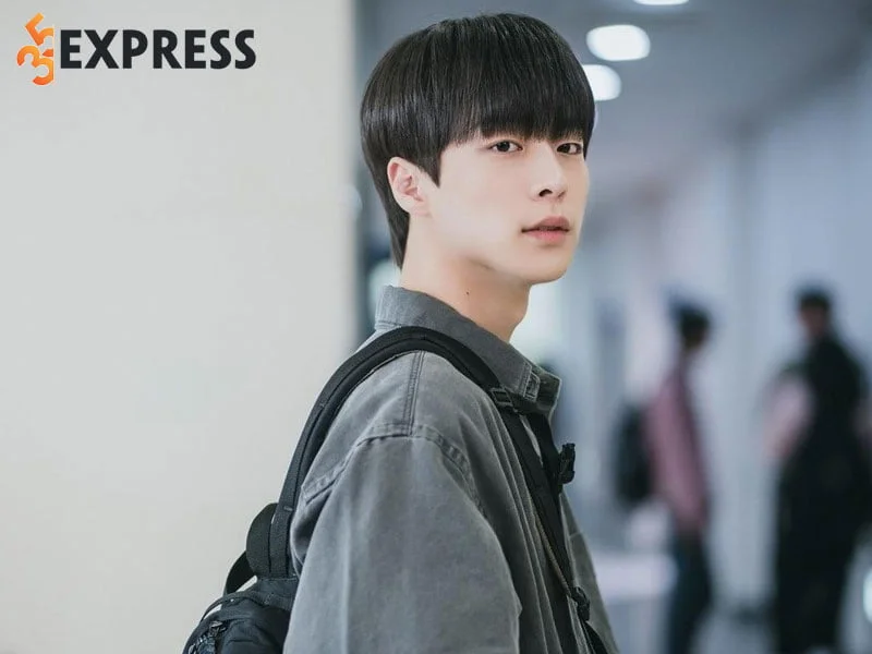 su-nghiep-cua-nam-phu-quoc-dan-bae-in-hyuk-35express
