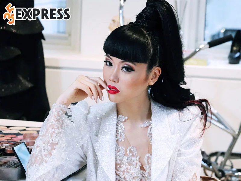 su-nghiep-cua-sieu-mau-jessica-minh-anh-35express