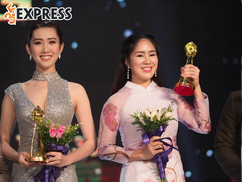 su-nghiep-den-voi-khan-gia-cua-dien-vien-le-phuong-35express