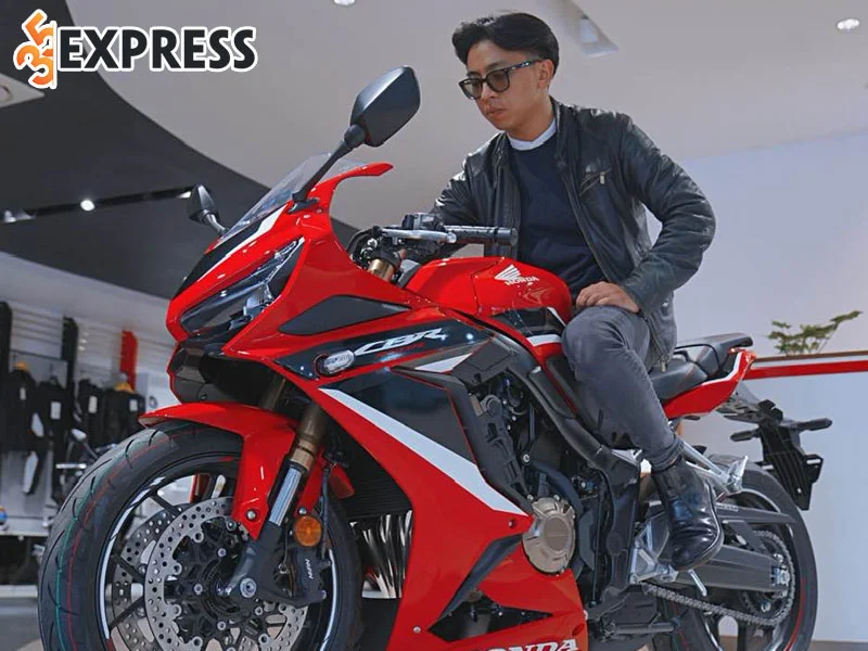 tan-mot-cu-tu-thieu-gia-tro-thanh-mot-youtuber-dinh-dam-35express