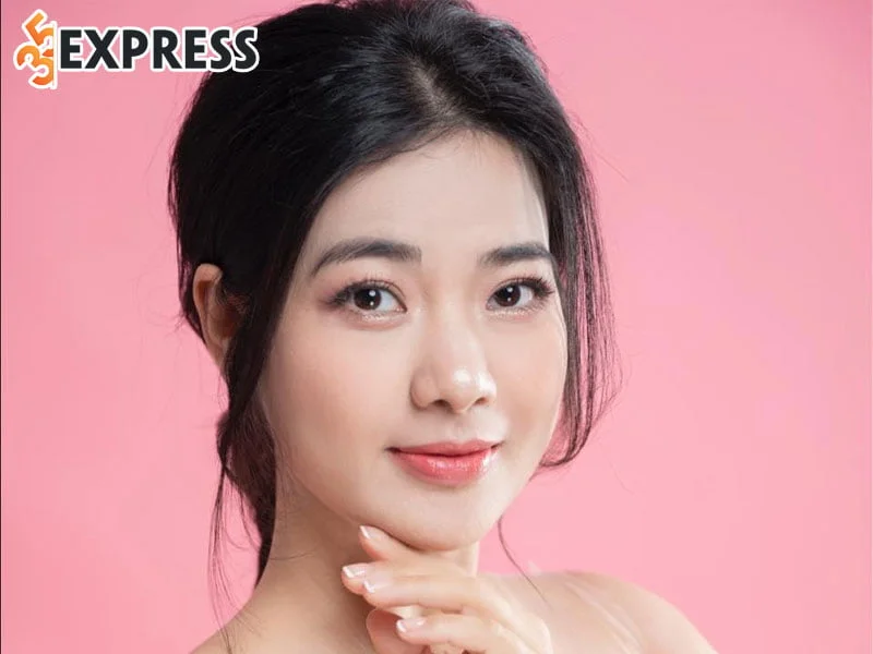 tom-tat-ve-ly-lich-tieu-su-cua-dam-hang-35express