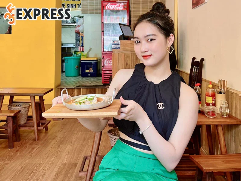 tom-tat-ve-ly-lich-tieu-su-cua-pham-thi-hoa-phuong-35express
