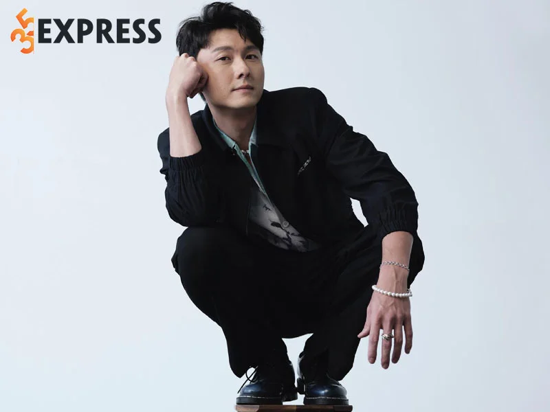 vuong-hao-tin-bi-du-luan-quay-lung-vi-be-boi-ngoai-tinh-1-35express