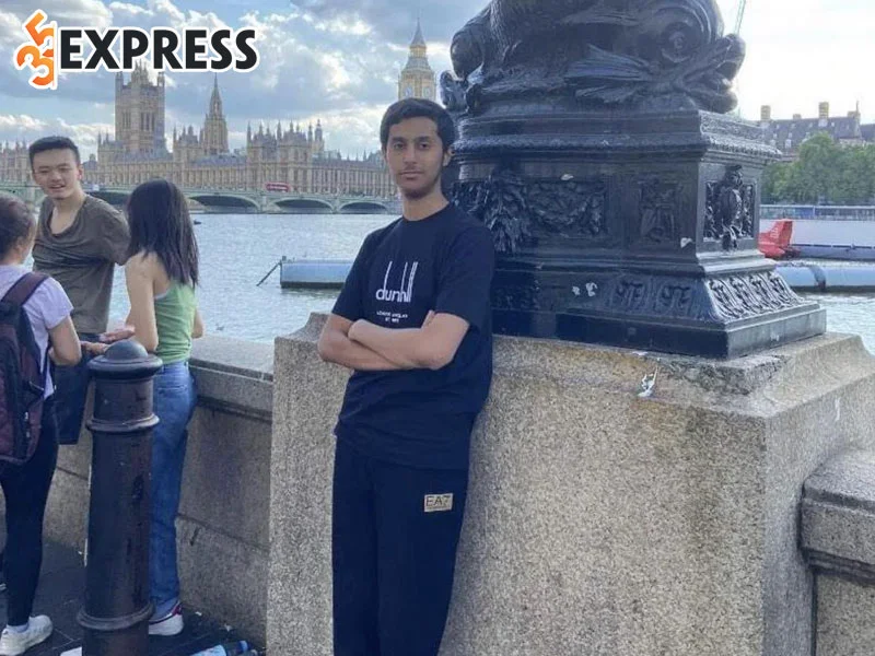 abdulrahman-fahad-al-thani-va-loat-bieu-cam-gay-sot-o-world-cup-2022-1-35express