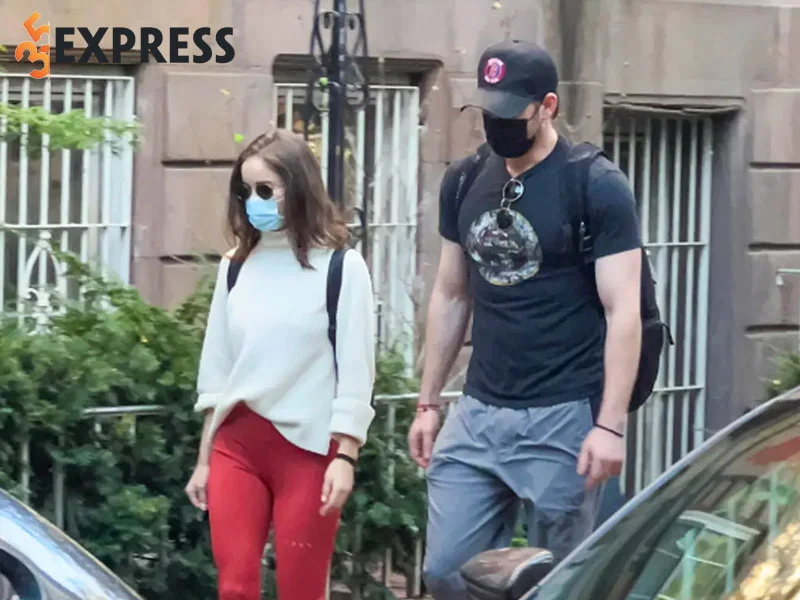 alba-babtista-hen-ho-voi-doi-truong-my-chris-evans-1-35express