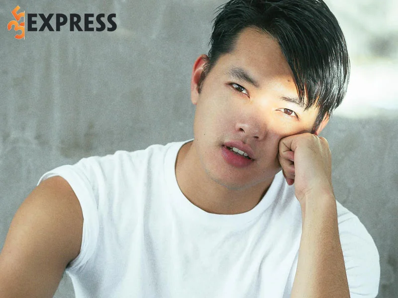 blogger-huy-hay-di-tu-mot-nam-vuong-tro-thanh-blogger-noi-tieng-35express