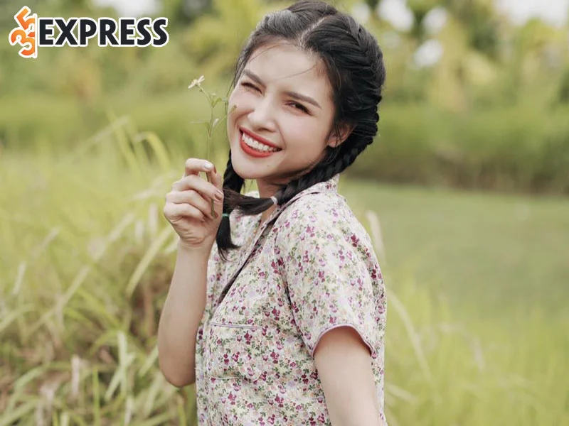cuoc-doi-thang-tram-cua-nguyet-fake-35express