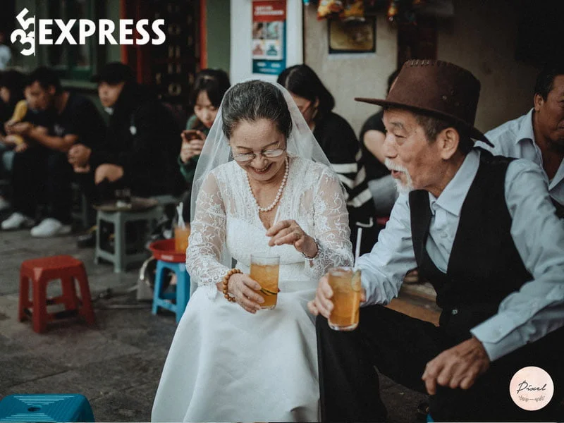 cuoc-song-doi-tu-cua-nguoi-nghe-si-tai-nang-mai-ngoc-can-1-35express