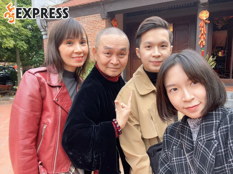 cuoc-song-doi-tu-cua-xuan-hinh-35express