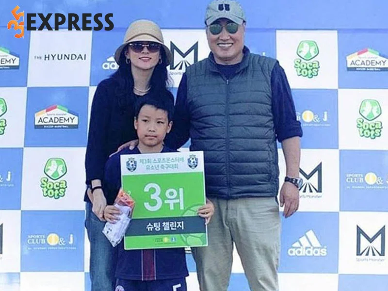 cuoc-song-hon-nhan-cuc-vien-man-cua-lee-young-ae-35express