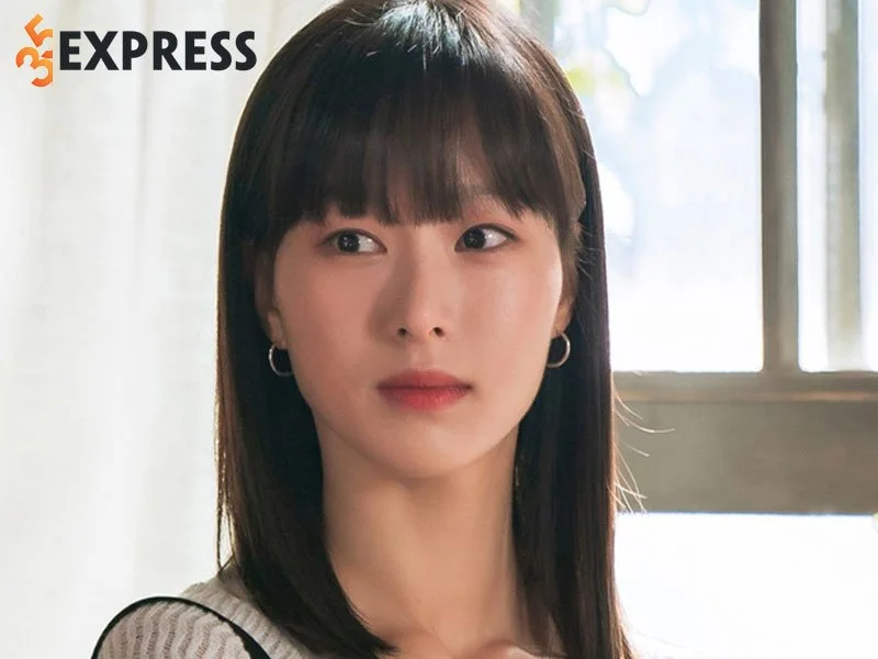 doi-tu-cua-dien-vien-tre-park-bo-yeon-35express