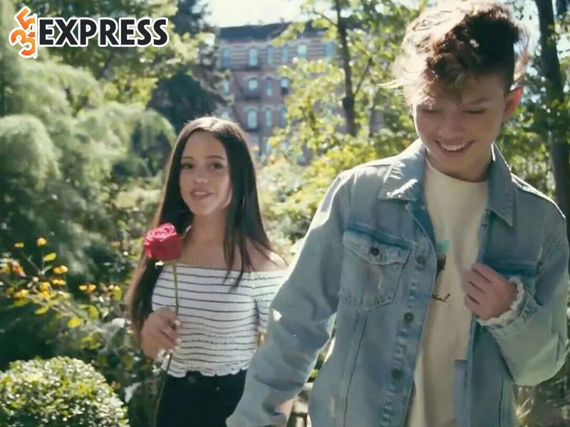 doi-tu-cua-nu-dien-vien-tre-jenna-ortega-35express